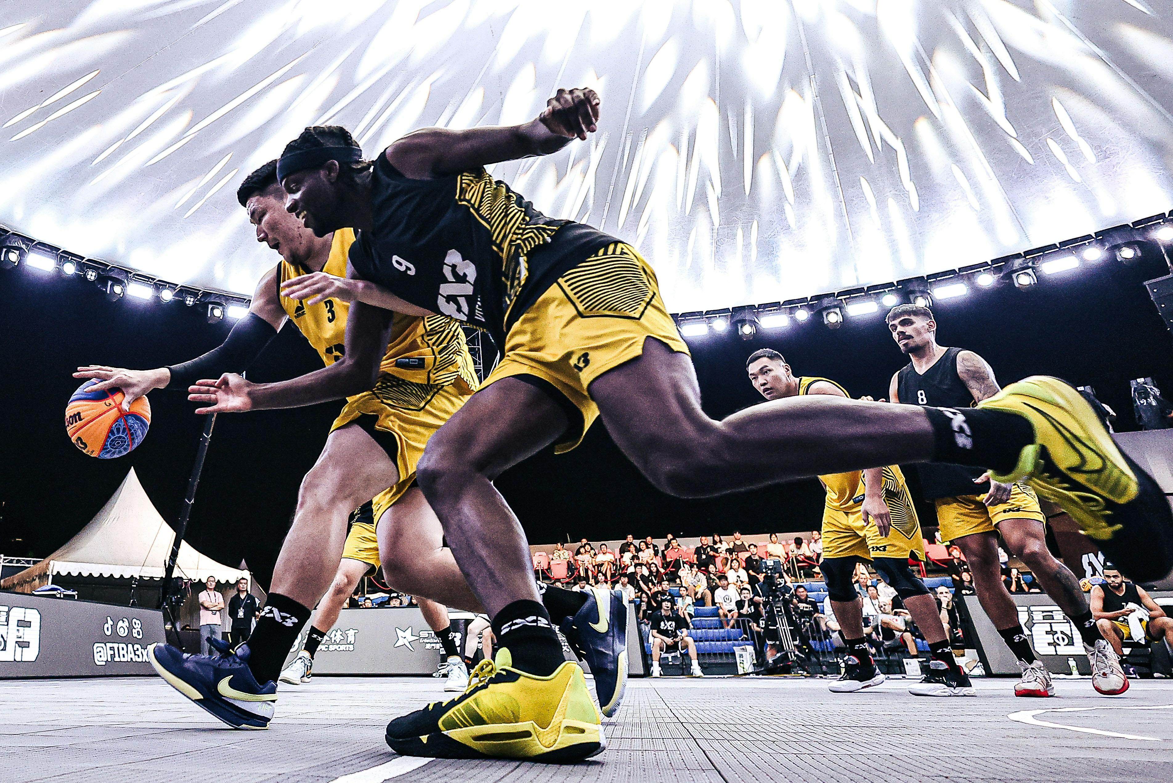 全力厮杀, 各支队伍将