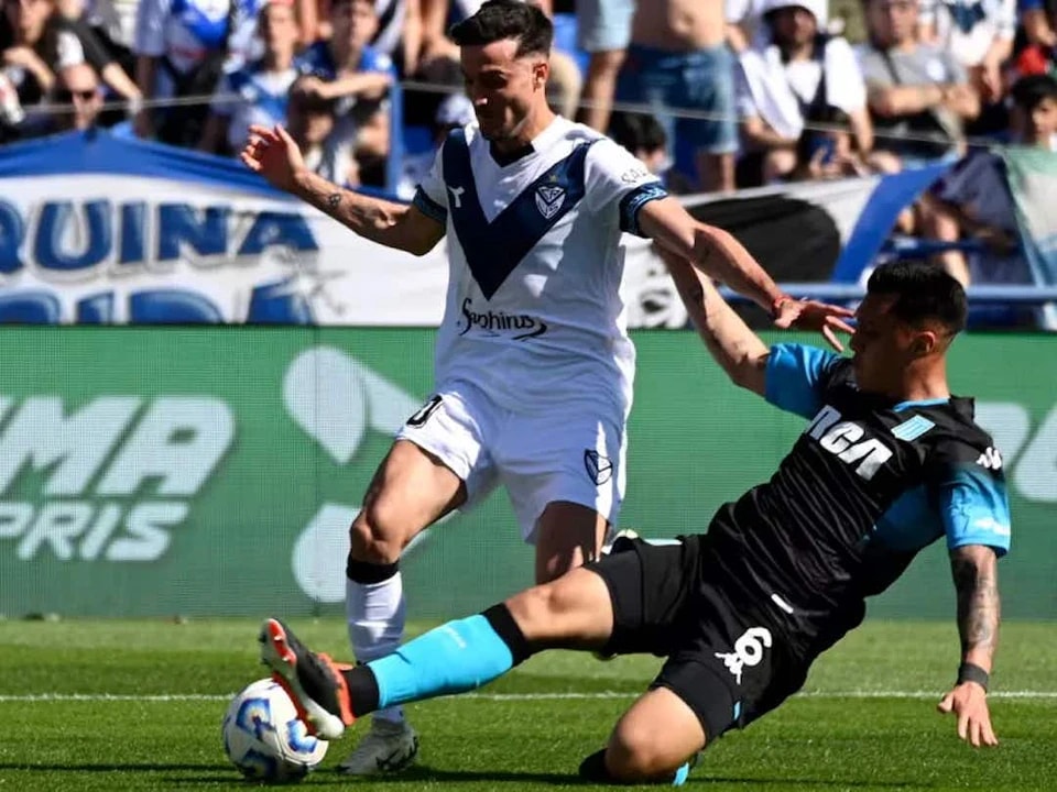 为冠军争夺, 球队轻松淘