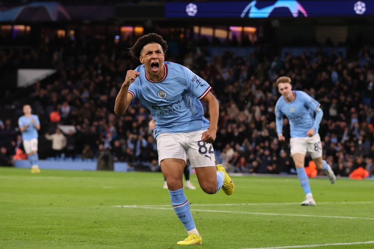 src, 而非此前的, 切入禁区找